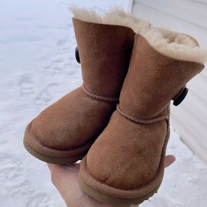 Ugg Kids Bailey Button II